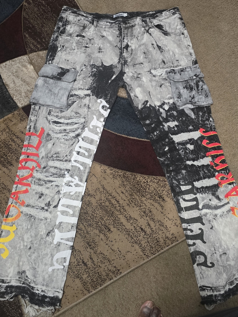 Sugar Hill Distressed Graphic Cargo Men’s 44 Pants - Black & White W/ Red Accent